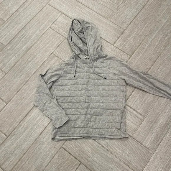ZYIA Quilted Hooded Sweatshirt in Light Gray - Picture 2 of 5